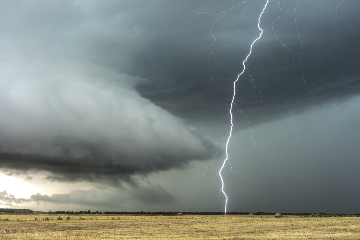 Izdan meteoalarm: Upozorenje zbog nevremena i grmljavinskih pljuskova te jakog vjetra