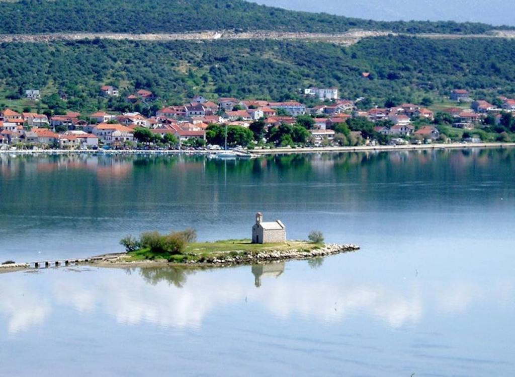 INCIDENT NA PLAŽI U POSEDARJU!