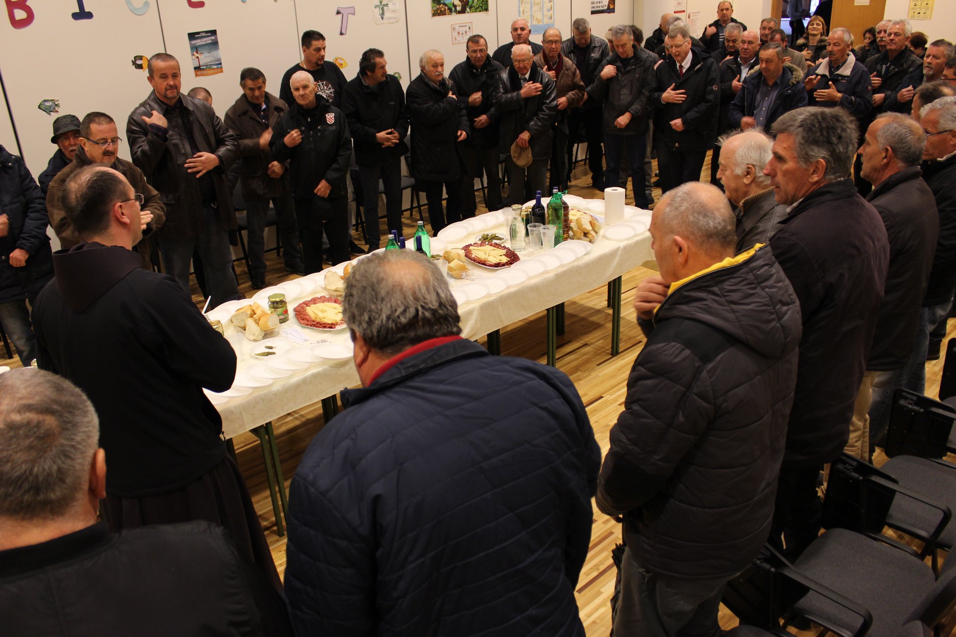 FOTO Obilježena 29. obljetnica 1. šibenske dragovoljačke postrojbe…Dok se molimo za poginule i pokojne, molimo se i za našu Domovinu danas…