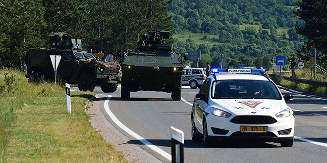 TRAGEDIJA NA AUTOCESTI A1! Vojni policajac poginuo nakon što je na njega naletio automobil
