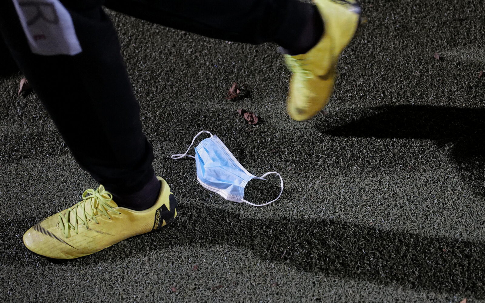 Zaraženi išli u kafić, trgovinu, šetali pse: Otkriveno koliko je ljudi prijavljeno zbog širenja zarazne bolesti, više od pola ih iz Zagreba
