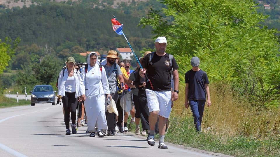 Hodočasnici počeli pristizati u marijanska svetišta; u Sinj nakon dva dana hodanja stigli oni iz Rame