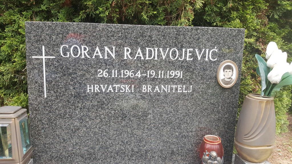 Srbin Lazar dao je za Vukovar sve: Njegove sinove branitelje Miću i Gorana strijeljali su istog dana