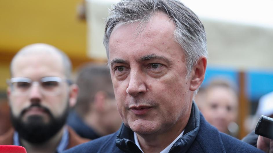 Ruža za Škoru: 'Pokazao je da može lijepo živjeti bez politike'