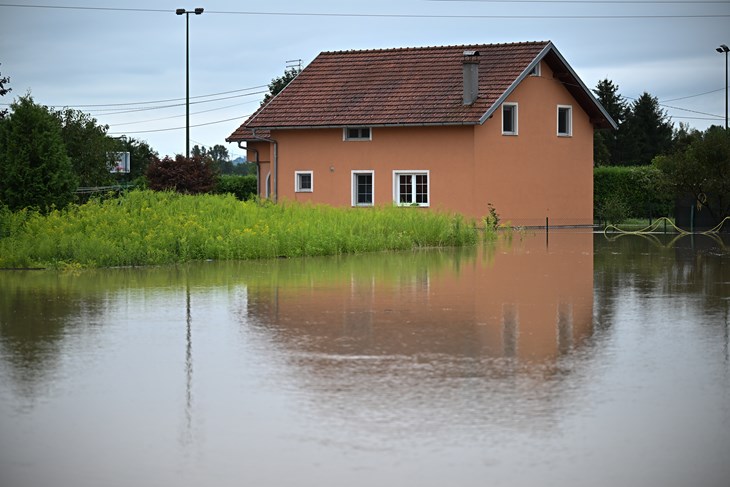Spremni za poplavu: Savjeti Hrvatskog Crvenog križa za sigurno ponašanje prije, za vrijeme i nakon poplave
