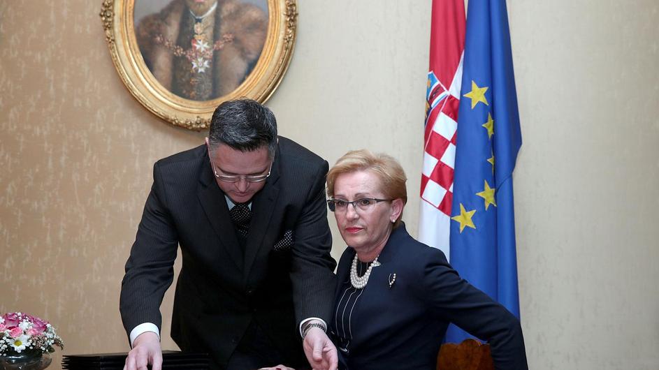 'Od 12 kandidatura, na jednoj nema nužnih 10.000 potpisa'