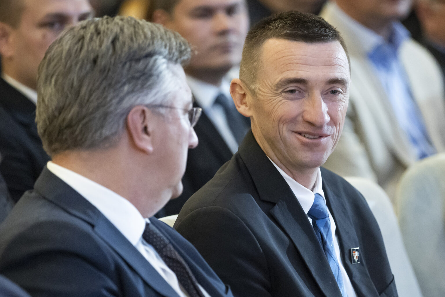 Penava ostaje potpredsjednik Sabora, preuzima vodstvo Povjerenstva za istraživanje komunističkih zločina