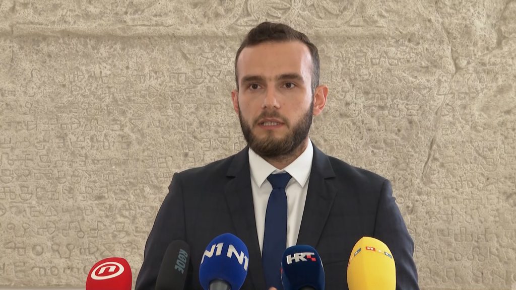 JOSIP ALADROVIĆ: “Od listopada covid-potvrde i u socijalnoj skrbi, novi lockdown nije realan”