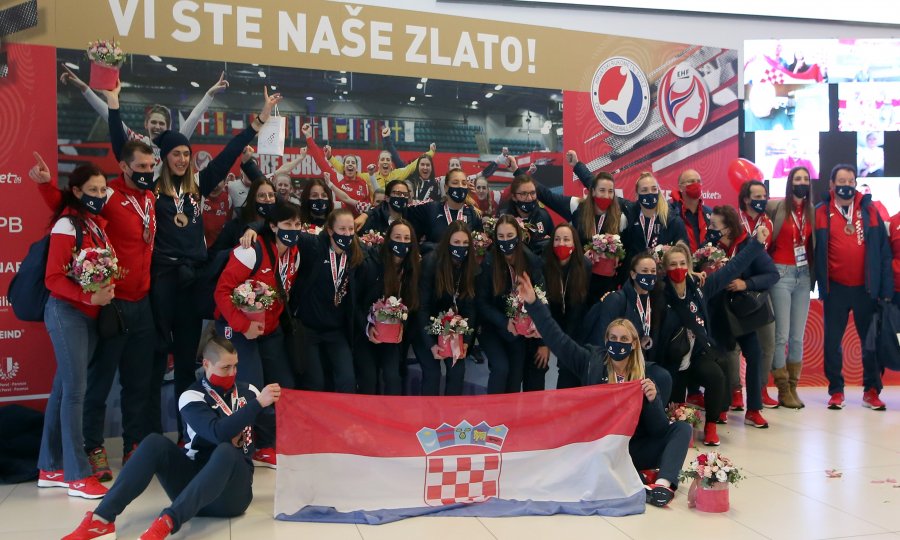 Hrvatske rukometašice sletjele u Zagreb i otkrile veliku tajnu svojeg uspjeha, te što ih je posebno iznenadilo nakon povratka