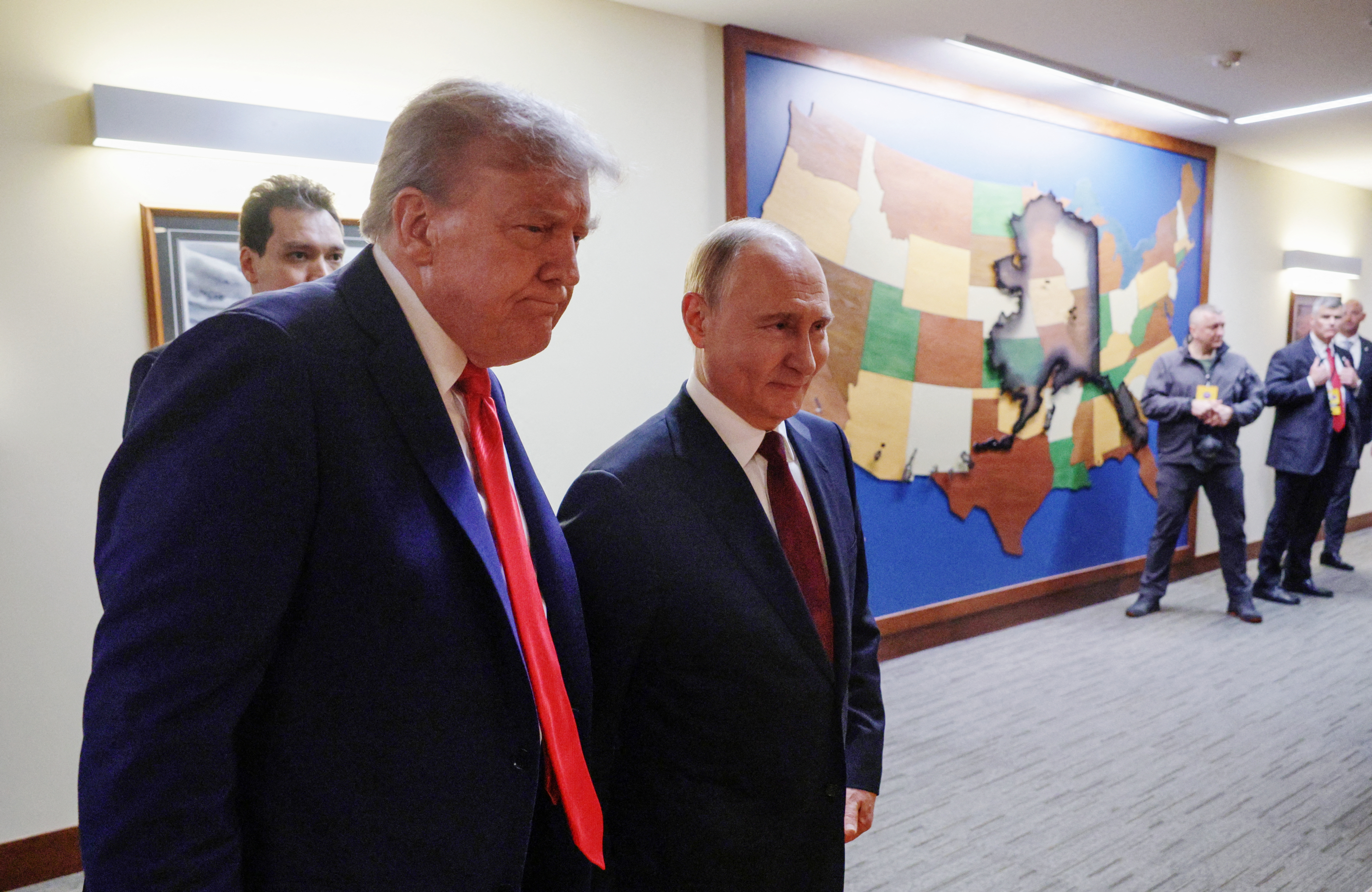 Trump: Rusija je velika sila, Ukrajina nije. Zelenski se mora dogovoriti