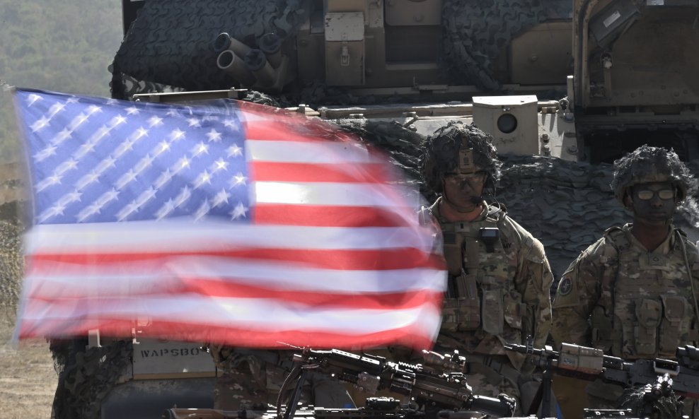 Pentagon u pripravnosti: Raspoređeno više od 50.000 vojnika