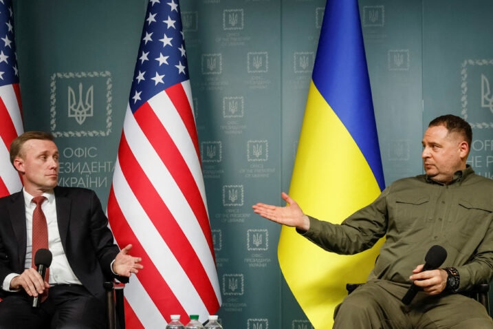 GDJE JE ZAPELO  Što se događa s velikim američkim paketom vojne pomoći Ukrajini?