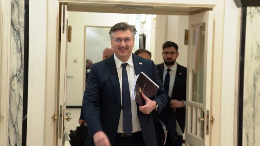 Svađa na Odboru: Plenković mostovce nazvao “karijesovim mališanima”
