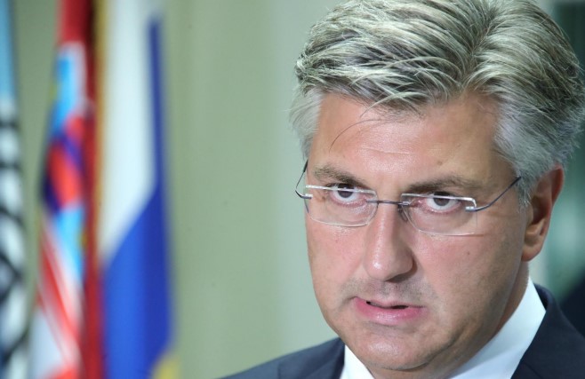 PLENKOVIĆ IZNIO JASAN STAV O POZDRAVU ‘ZA DOM SPREMNI’: ‘To nitko ne dovodi u pitanje!’, komentirao INICDENT U KNINU