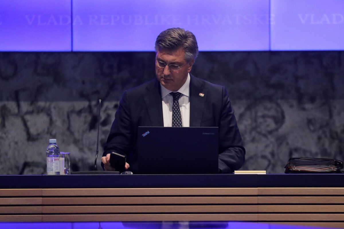 Plenković poslao poruku oporbi: Zapitajte se jeste li za zdrav razum ili ćete slijediti lažni narativ