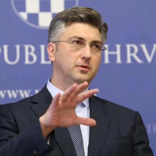 Plenković: "Zbog ove katastrofe osnovali smo poseban oblik Stožera civilne zaštite kojem je na čelu Tomo Medved"