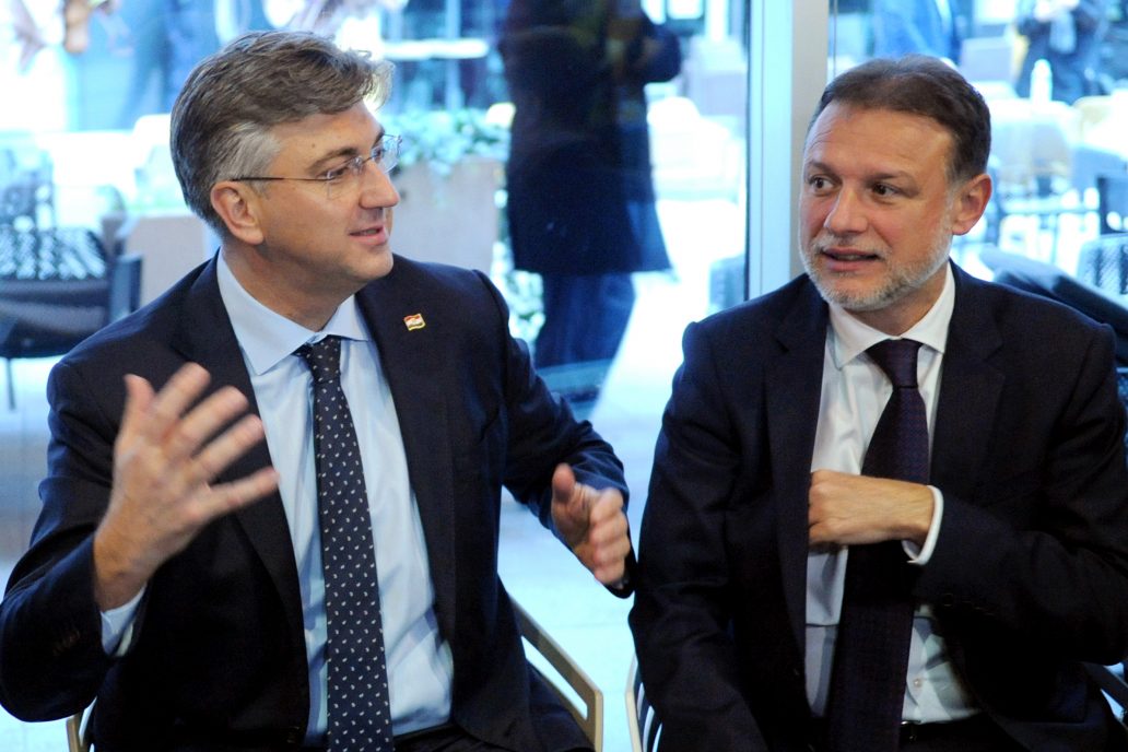JANDROKOVIĆ PREMIJER, A PLENKOVIĆ ODLAZI!? Spominje se nova pozicija, bila bi to kruna karijere: Otvara se ogromna mogućnost za Andreja