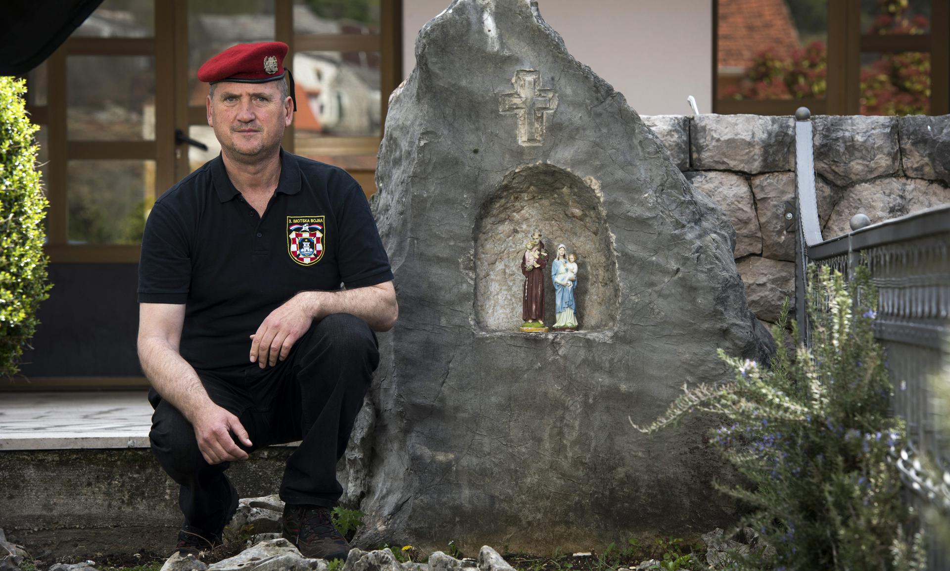 Imotski sokol iz glasovite Treće bojne priča nam o ratnim danima i poslu koji je pokrenuo u mirovini: ‘Nije domoljublje sidit u kafiću i govorit da ništa ne valja. Triba radit!‘