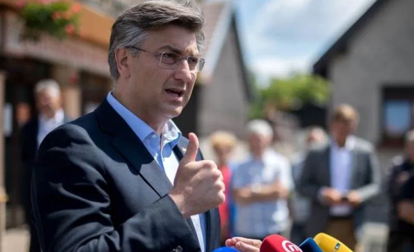 Plenković: Neće nitko treći doći u poziciju da postane premijer, odbacujem sve ucjene Mosta i Škore