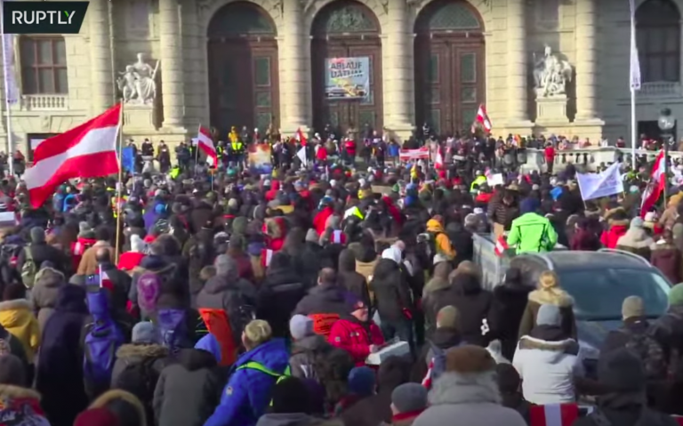 U Austriji veliki prosvjed protiv mjera: Kurz će produljiti karantenu i nakon siječnja?
