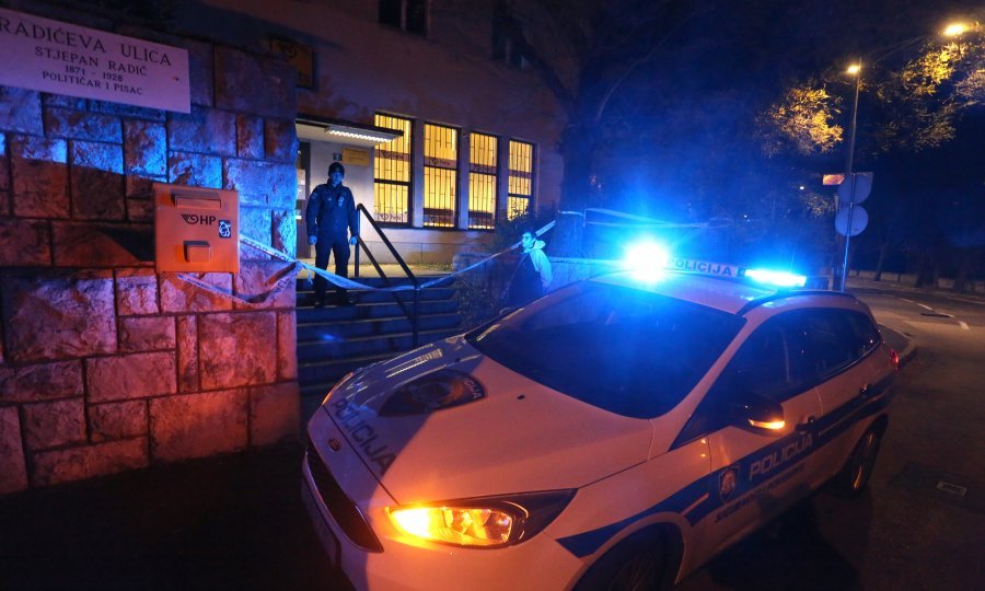 Rano jutros gorjela parkirana vozila u Zagrebu