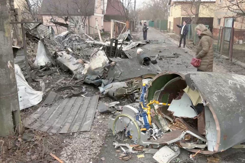VALERIJ ZALUŽNIJ  Šef ukrajinskog Glavnog stožera: Srušili smo ruski avion pun padobranaca