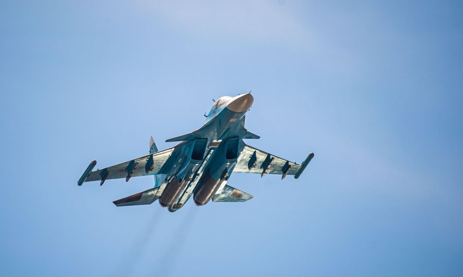 Drama iznad Baltika: Kremlj poslao borbene zrakoplove na američke bombardere!