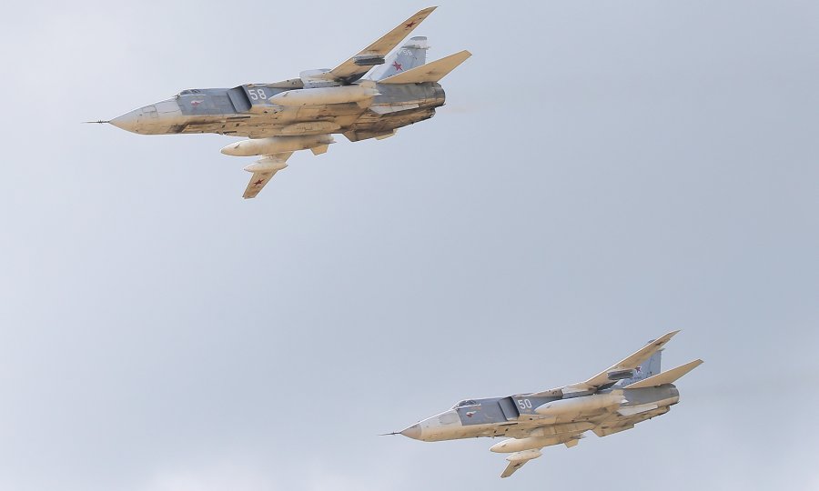 PRIZEMLJENI BOMBARDERI  Moskva tvrdi da je povukla dio snaga s Krima
