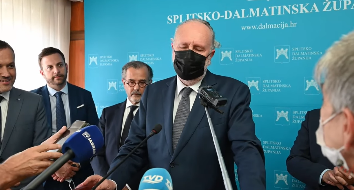 Čileanski ministar hrvatskih korijena rasplakao se na pitanje o Hrvatskoj (VIDEO)