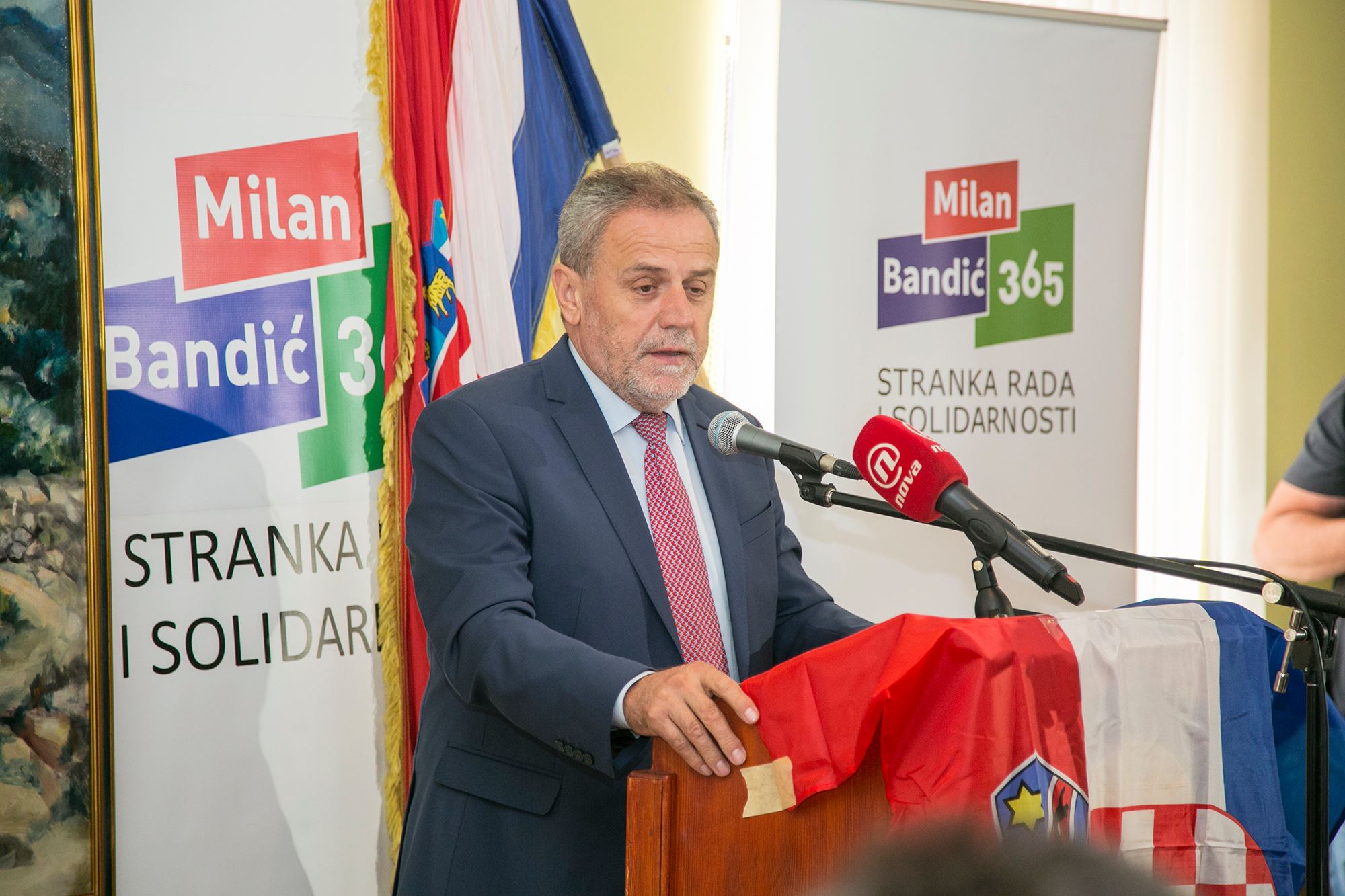 Stranka rada i solidarnosti podupire predsjedničku kandidaturu Kolinde Grabar-Kitarović