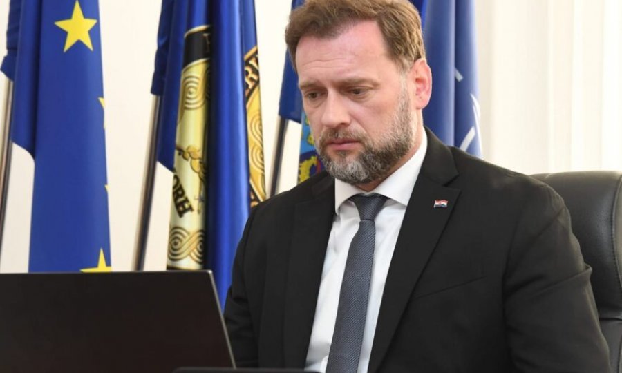 BANOŽIĆ NE POŠTUJE ODLUKU SUDA: Upravni sud poništio rješenje o umirovljenju brigadira Elvisa Burčula, ali MORH ga ne želi vratiti u službu
