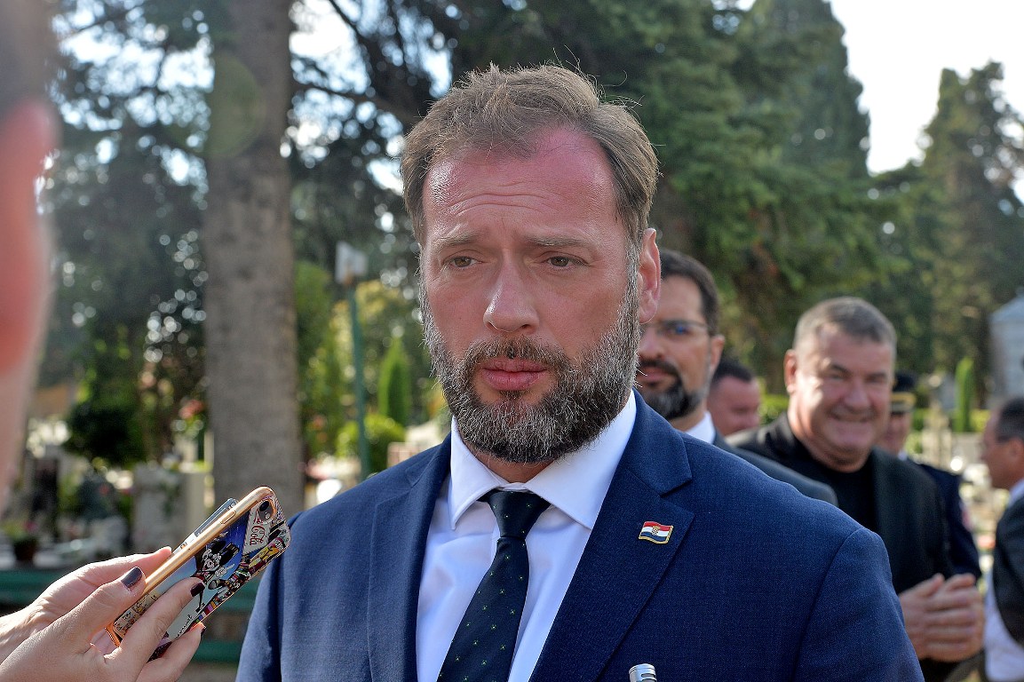 U tajnosti stigla kaznena prijava protiv Banožića: Bivšem ministru prijeti i do osam godina zatvora