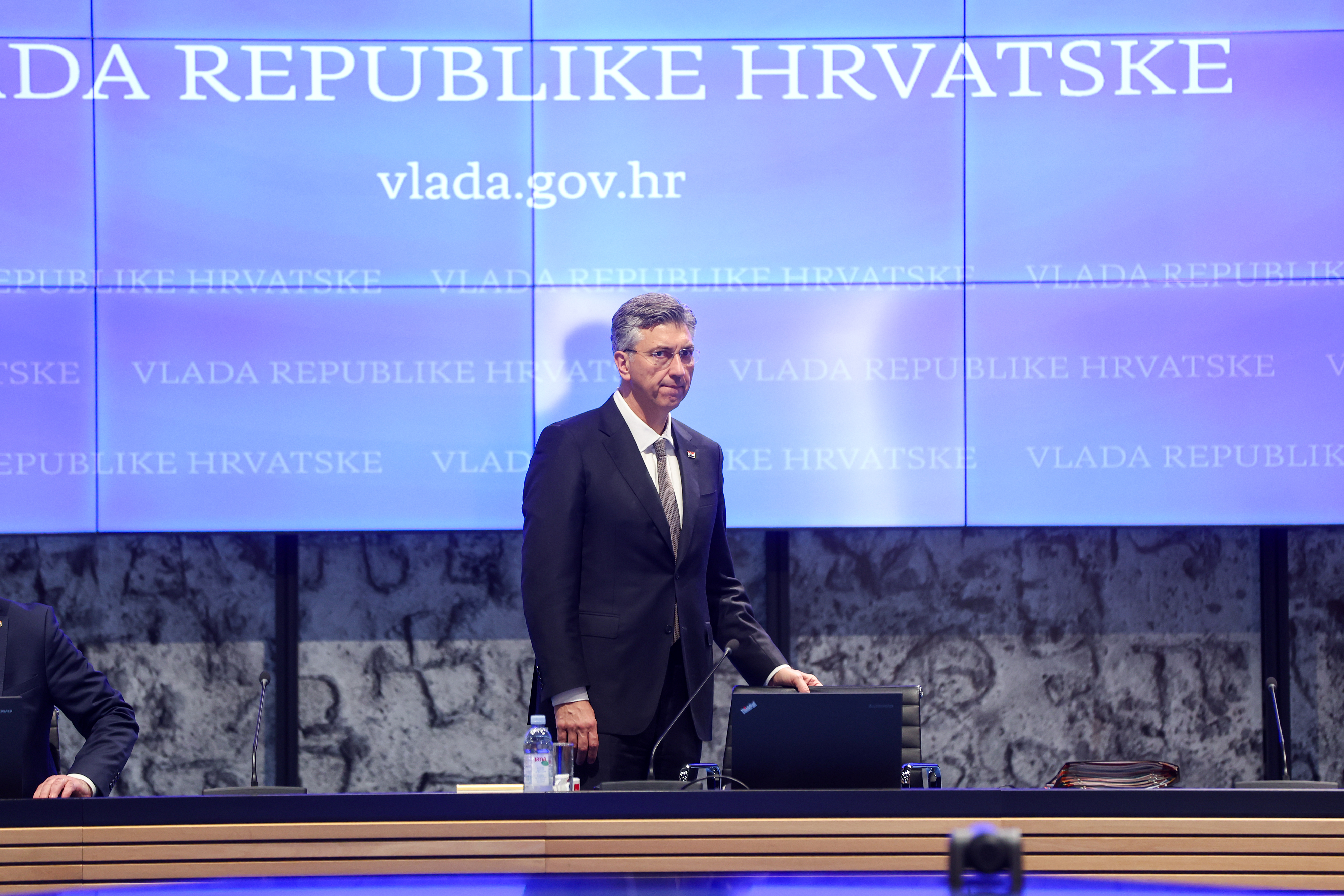 U Banskim dvorima izvanredni sastanak užeg kabineta Vlade