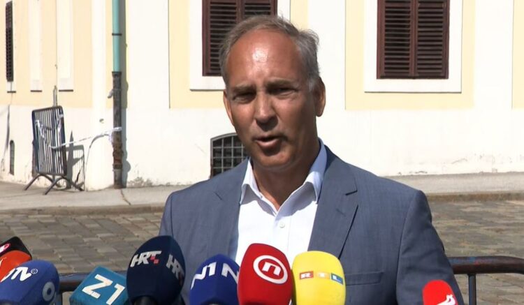 Bartulica otkrio koga će podržati za predsjednika DP-a: “U mojoj nevolji pokazao se vrlo lojalan”