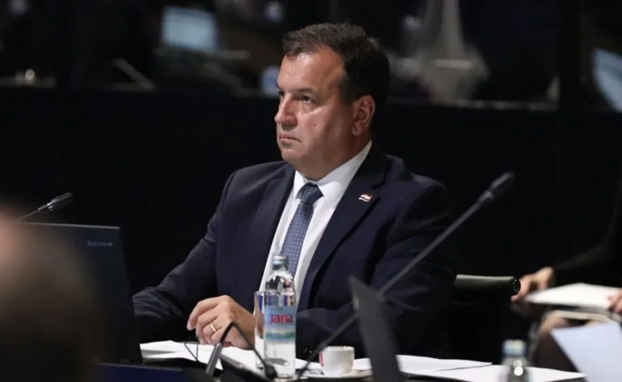 Ministar Beroš: 32 posto manje novozaraženih u odnosu na prošli tjedan