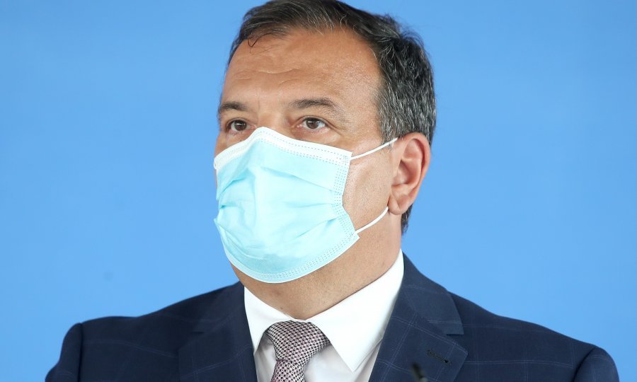 Nova taktika: Beroš moli obiteljske liječnike da dnevno nazovu barem pet pacijenata i nagovaraju ih na cijepljenje