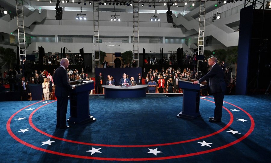 Žestoki sukob Trumpa i Bidena uz salve uvreda u kaotičnoj prvoj TV debati: 'Hoćeš li više ušutjeti, čovječe!'