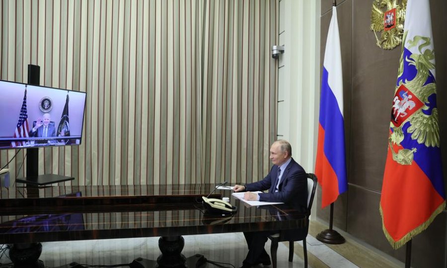 Biden i Putin završili telefonski razgovor, glavna tema Ukrajina