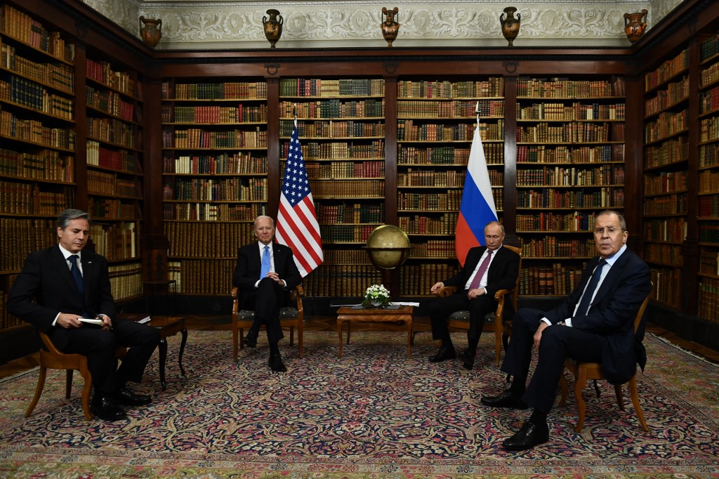 Putin i Biden za nastavak razgovora o kontroli naoružanja