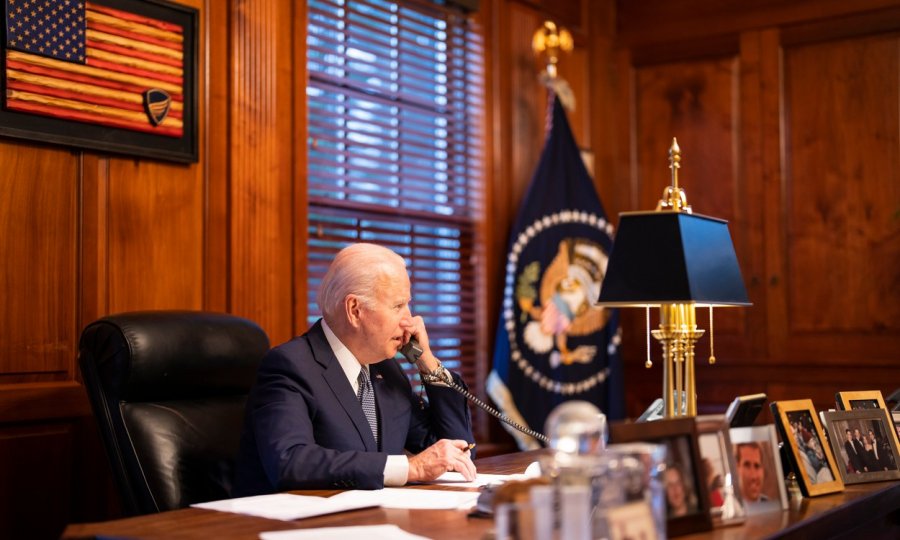 Biden: Upozorio sam Putina ako uđe u Ukrajinu da će Rusi platiti visoku cijenu