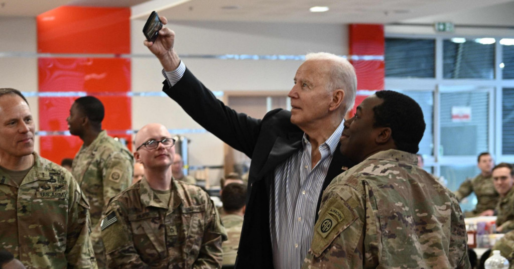 Biden u Poljskoj posjetio američke vojnike pa održao emotivan govor: ‘I moj pokojni sin je bio poput vas‘