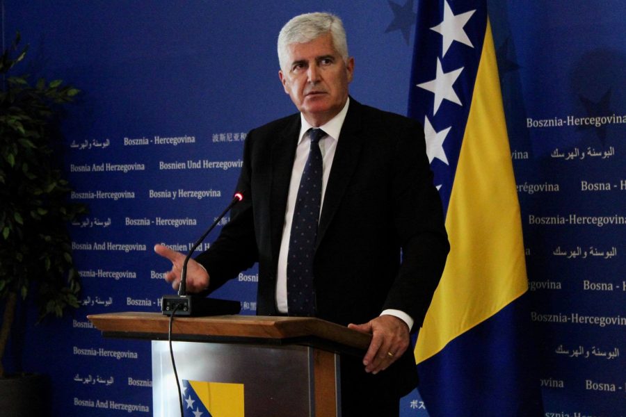 RASPADA LI SE  BIH?: Hrvati će tražiti preustroj BiH nastavi li se preglasavanje Hrvata