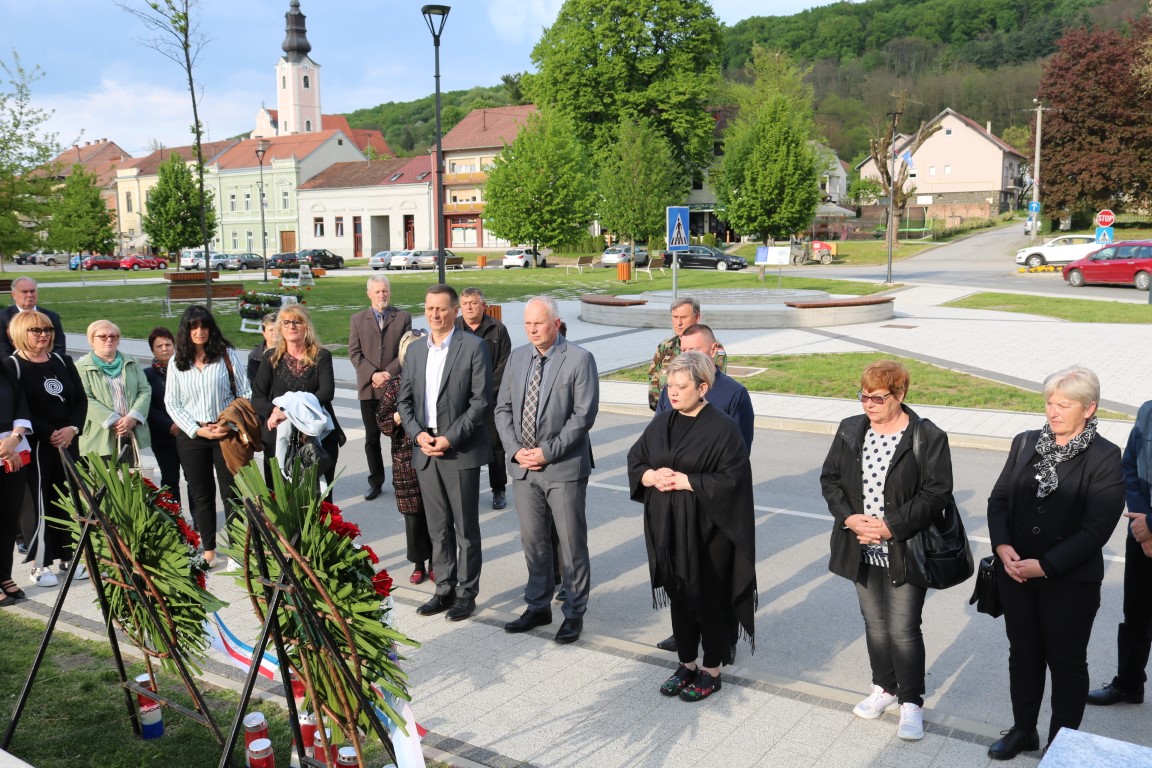 27. OBLJETNICA VRO „BLJESAK“ Odavanjem počasti i koncertom započelo obilježavanje u Pakracu