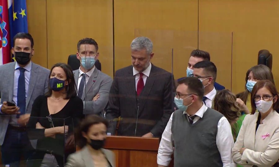 Drama u Saboru: Oporba blokirala Sabor kako bi spriječila HDZ u izboru novog ravnatelja HRT-a