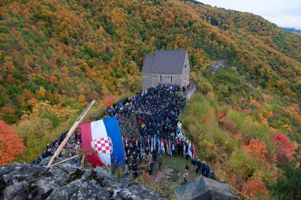 Na Bobovcu održan 24. Molitveni dan za domovinu i 22. vojno-redarstveni molitveni pohod