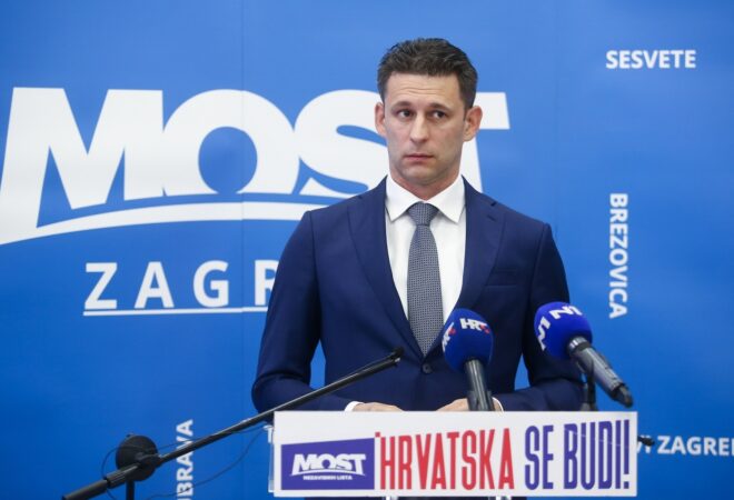 ‘JAMA TE ČEKA, ZAPAMTI’ Petrov dobio prijetnje smrću pa objavio odvratne poruke: ‘Grobni plac nije jeftin, majku ti j***m u usta’
