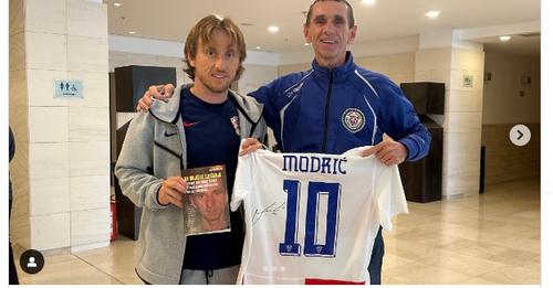 Dalić i Modrić ugostili legendarnog hrvatskog branitelja uoči Portugala