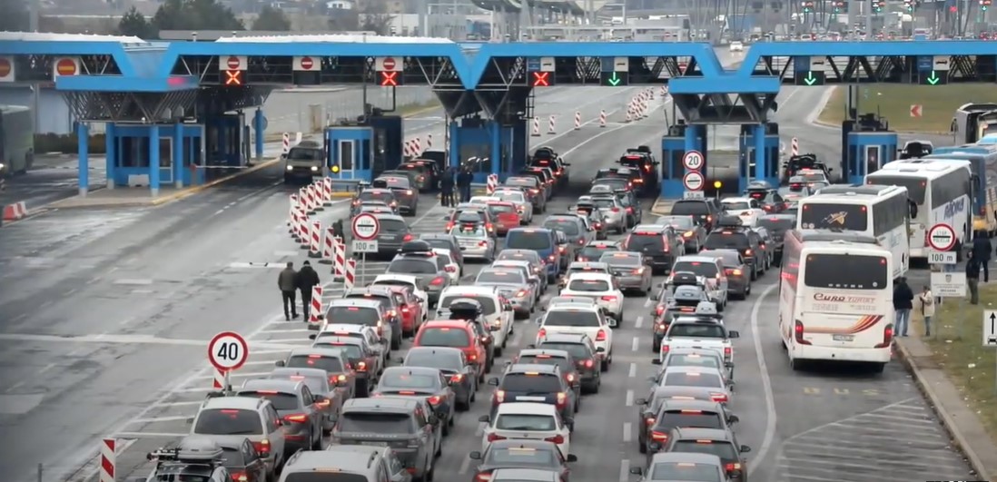 NOVI REŽIM NA GRANICI: Slovenska policija pooštrava kontrole za kamione i autobuse – Hrvati, budite oprezni!