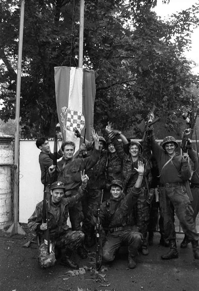 16.rujna1991.g.  -  Oslobođena   vojarna u Slavonskom Brodu