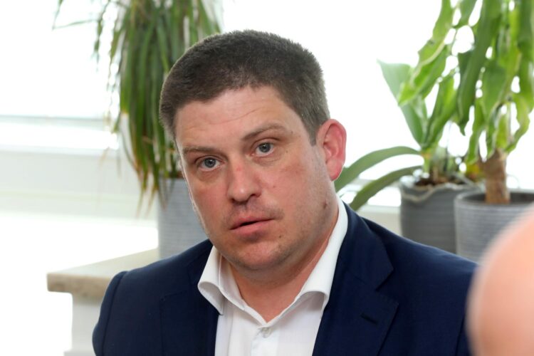 Butković objavio: Milanoviću, što ja to čujem, sutra daješ ostavku?